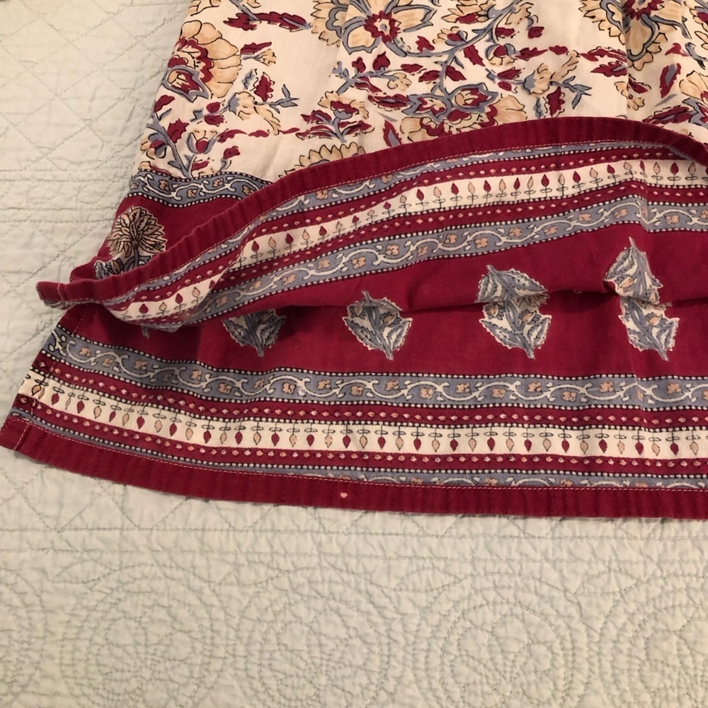 The Vermont Country Store Everbloom peasant top. Size large. - Picture 2 of 6
